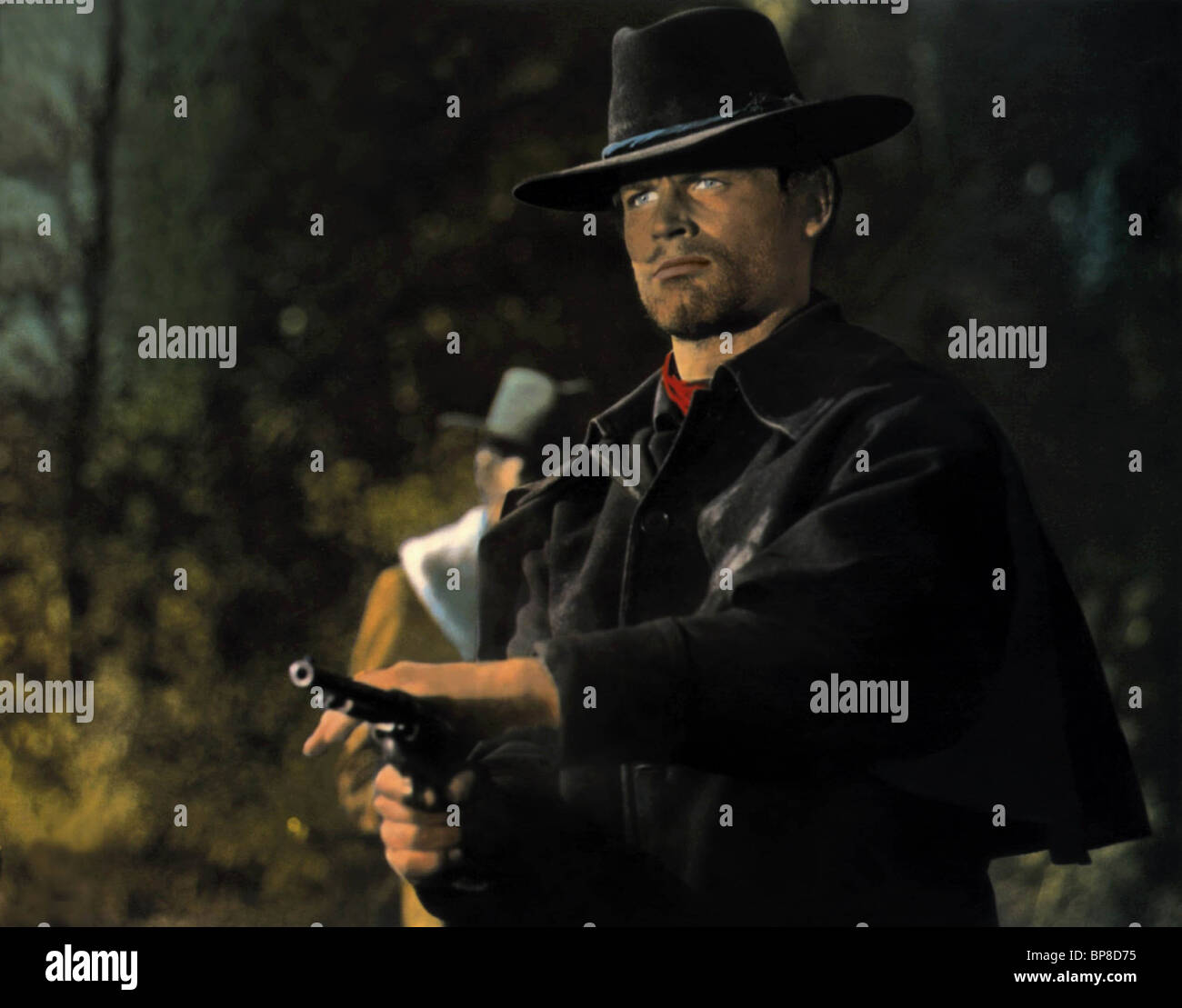 TERENCE HILL DJANGO PREPARAR UN ATAÚD (1968 Fotografía de stock Alamy
