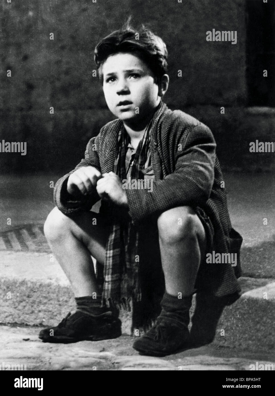 ENZO STAIOLA ladrones de bicicletas; el ladrón de bicicletas; Ladri di  Biciclette (1948 Fotografía de stock - Alamy