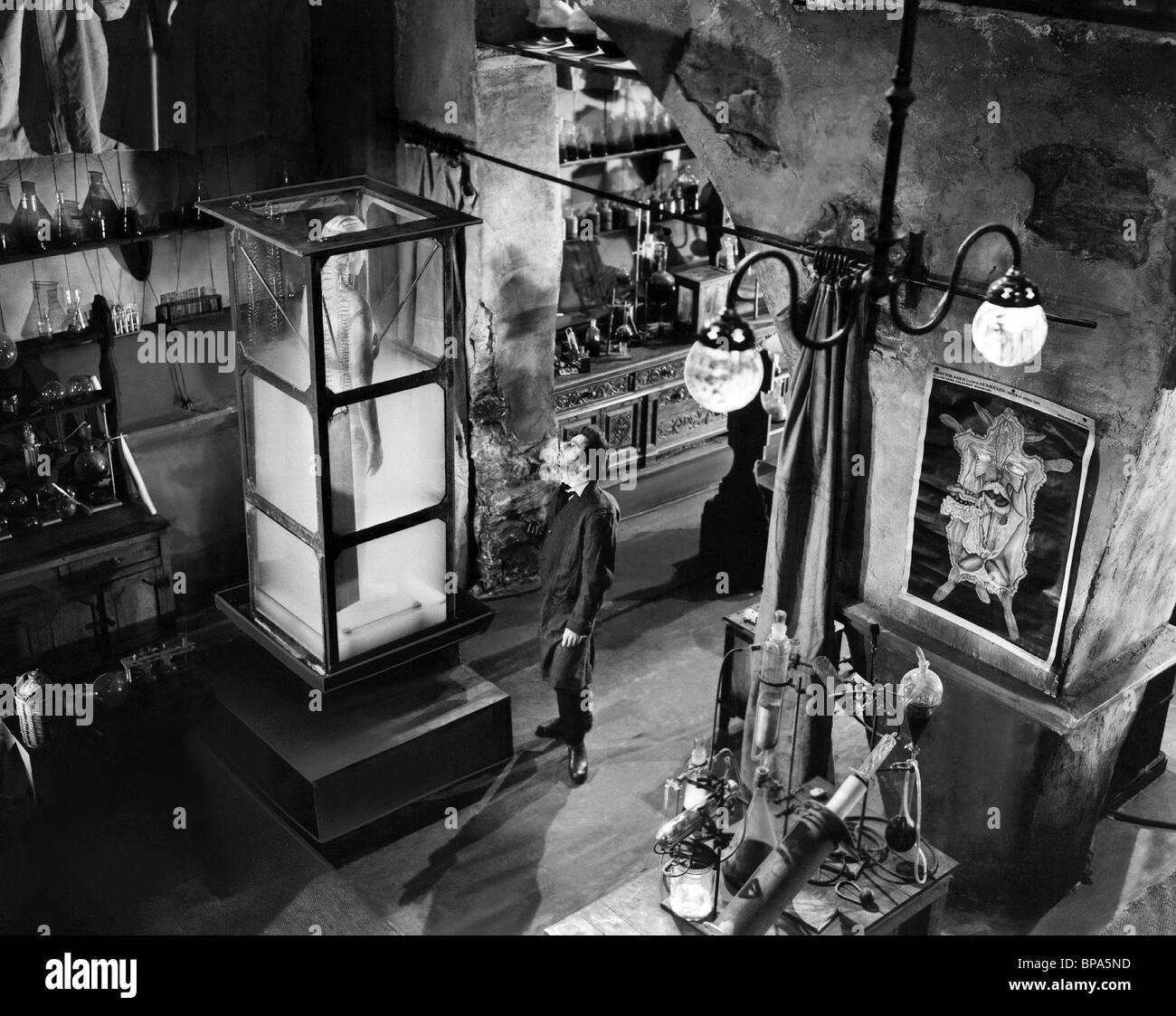 Frankenstein Laboratory Fotos e Imágenes de stock Alamy