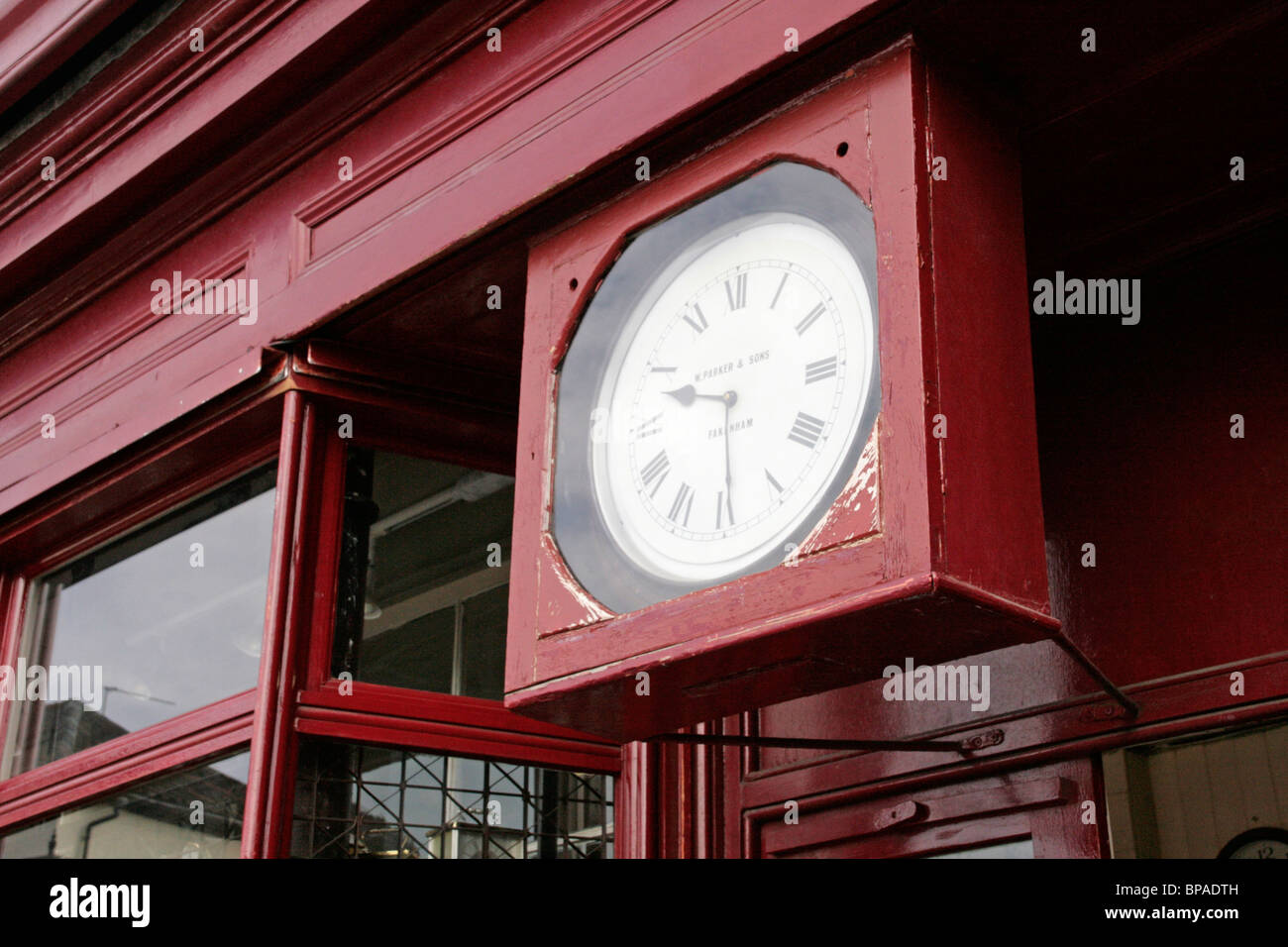 Antigua tienda de relojes fotografías e imágenes de alta resolución - Alamy