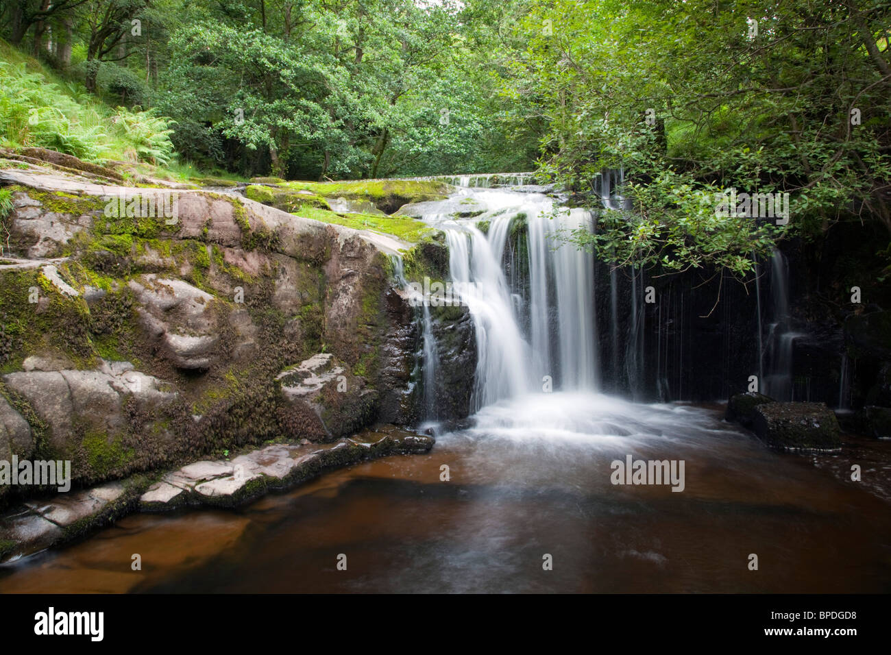 Blaen y Glyn; Brecon Beacons; cascada Foto de stock