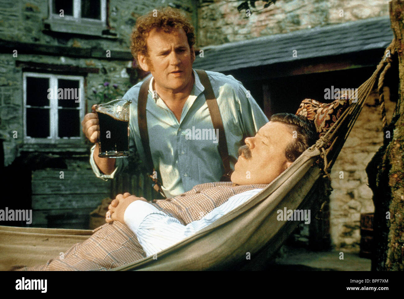 Ian Mcneice Colm Meaney El Ingles Que Subio Una Colina Pero Bajo Una Montana 1995 Fotografia De Stock Alamy