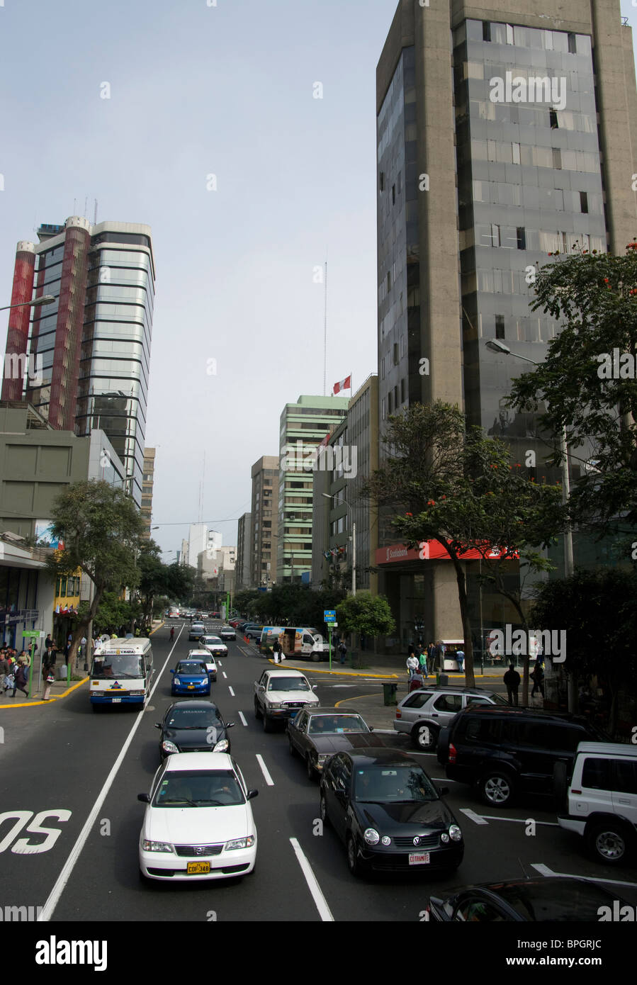 Perú. Lima. La avenida Larco. El distrito de Miraflores. Foto de stock