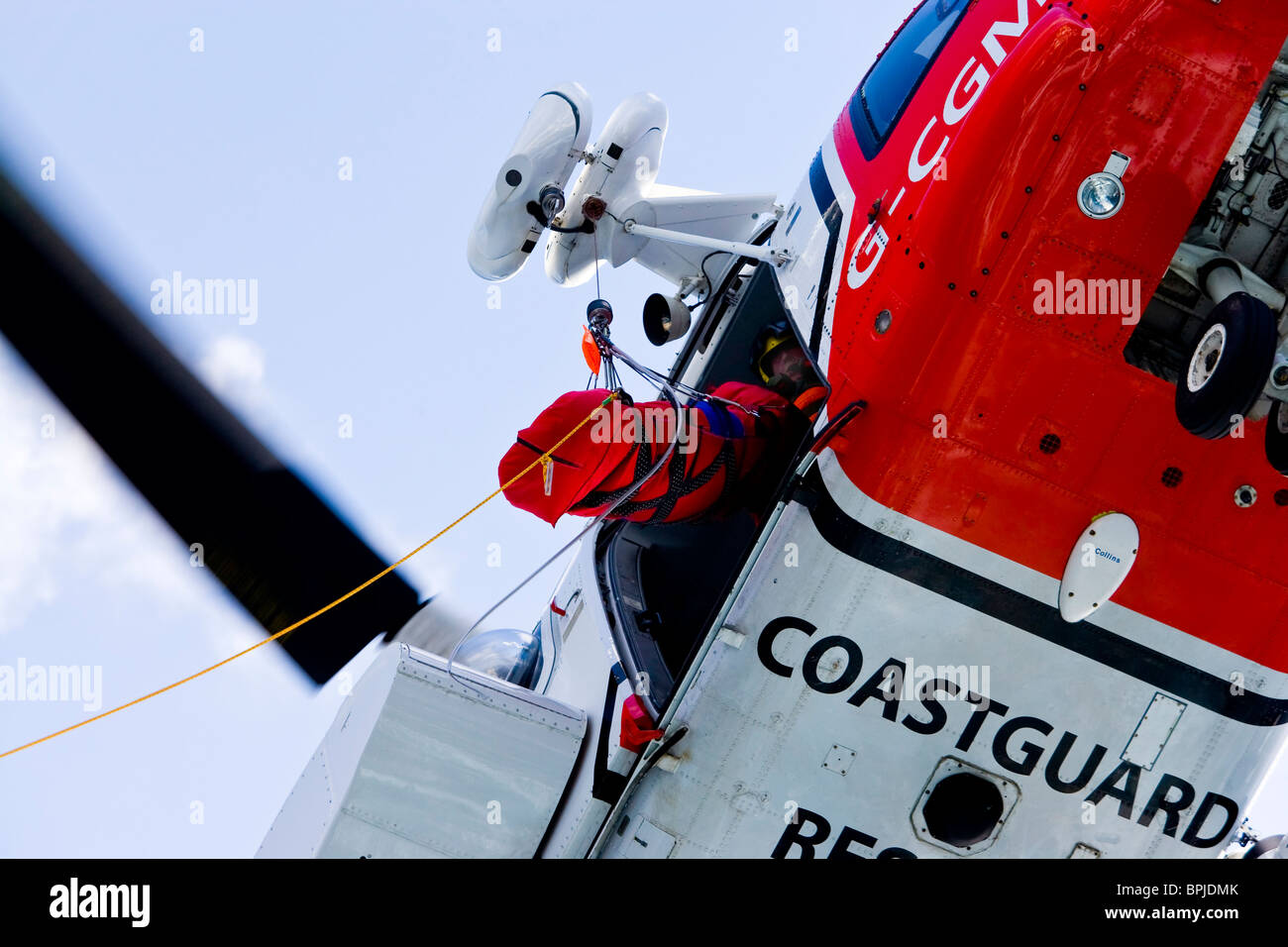 La guardia costera de rescate en el mar de aire Foto de stock