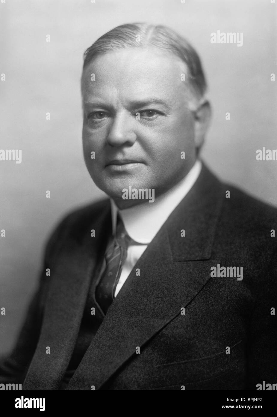 Foto retrato circa 1920 de Herbert Hoover (1874 - 1964) - El 31º Presidente de los EE.UU. (1929 - 1933). Foto de stock