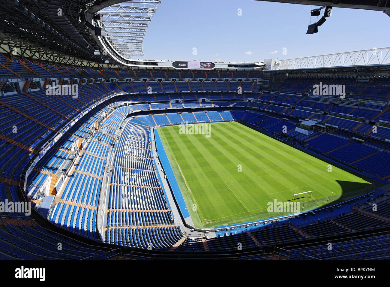 Estadio Santiago Bernabeu (estadio de élite de la UEFA), Madrid, España Foto de stock