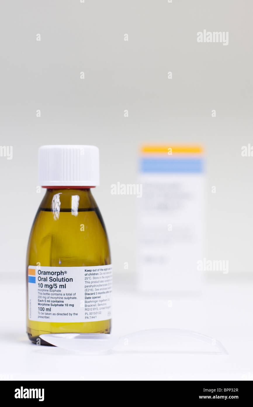 Solución oral de morfina fotografías e imágenes de alta resolución Alamy