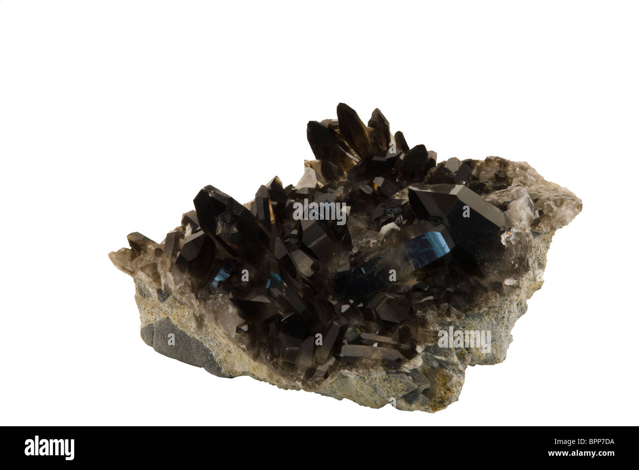 Cristales de cuarzo negro Andalisite mineral de roca de piedra bruta de la naturaleza Foto de stock