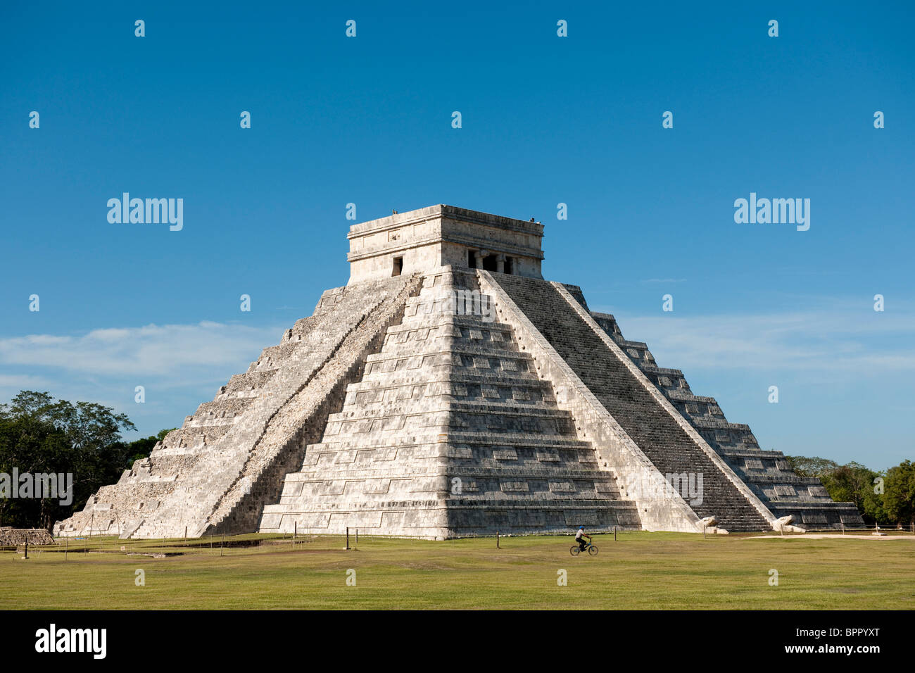 El Castillo, las ruinas de Chichen Itzá, Yucatán, México Foto de stock