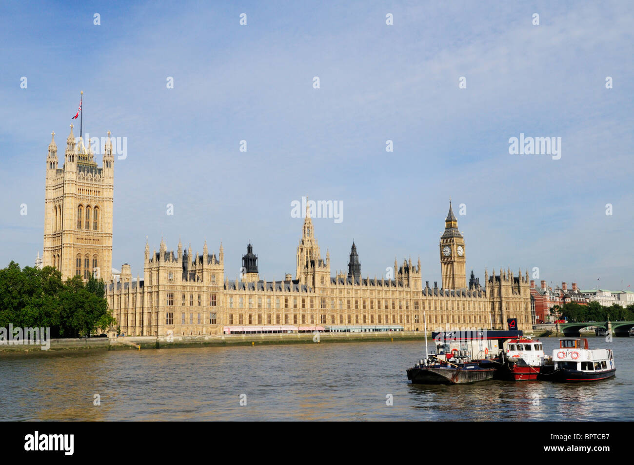 Las Casas del Parlamento, en Westminster, Londres, Inglaterra, Reino Unido. Foto de stock