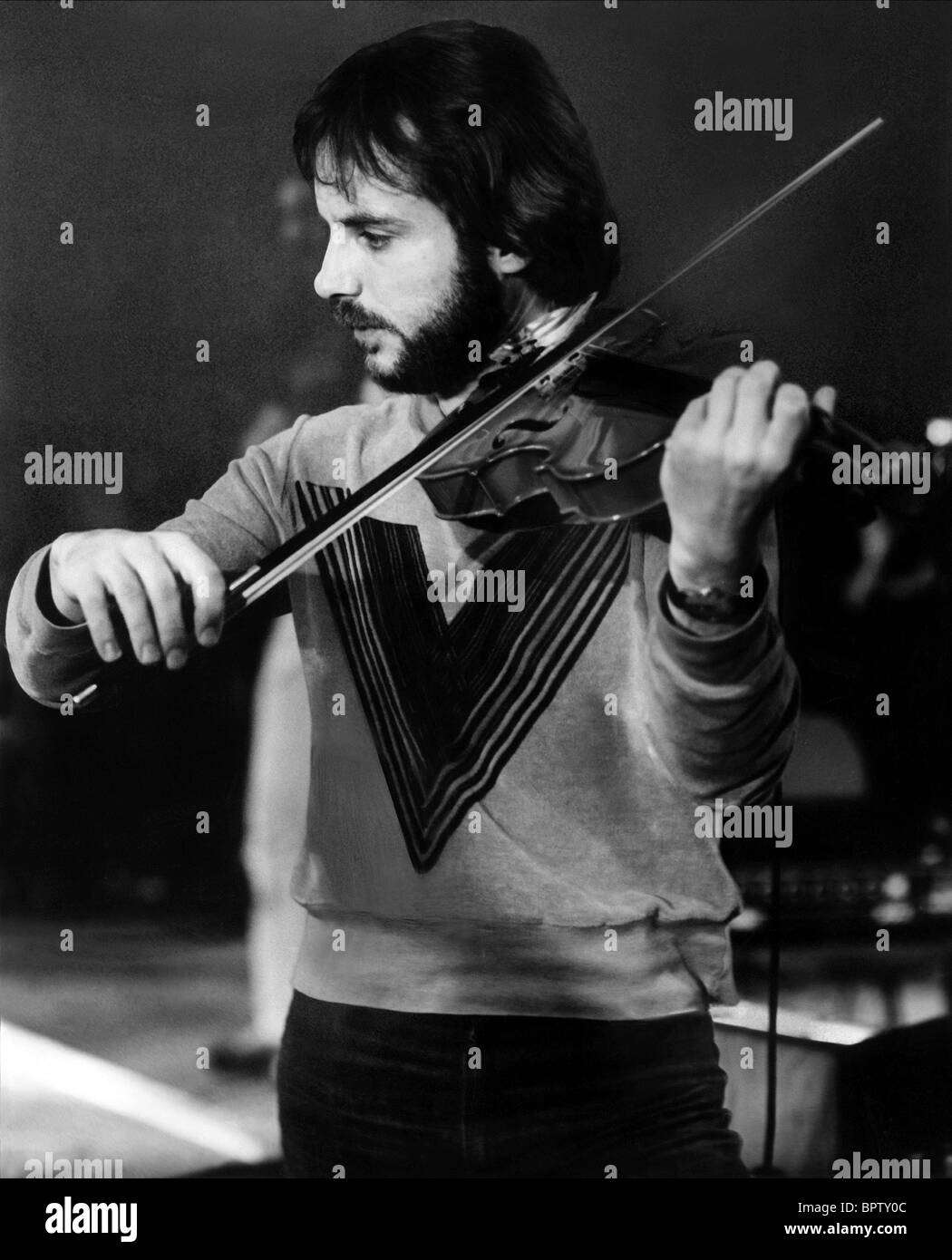 Half violin Imágenes de stock en blanco y negro Alamy