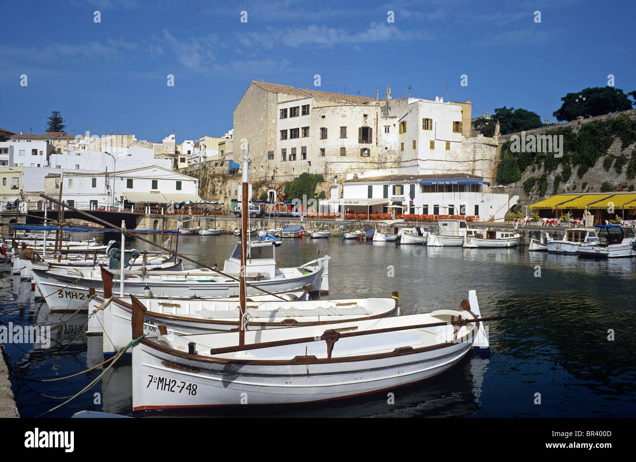 El viejo puerto de Ciudadela, antigua capital de Menorca Foto de stock
