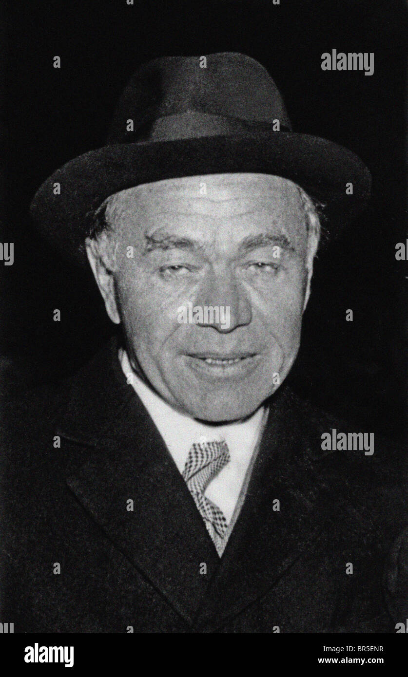 William Maxwell Aitken, (1879-1964), el primer Lord Beaverbrook, sin esfuerzo atravesó el mundo de la política, las finanzas y las noticias. A partir de los archivos de prensa Servicio de retrato (vertical) Oficina de Prensa anteriormente Foto de stock