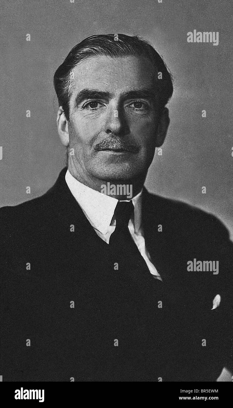 Una Vez El Primer Ministro Rt Hon Sir Anthony Eden Nacio 17 Murio 1977 Fotografia De Stock Alamy