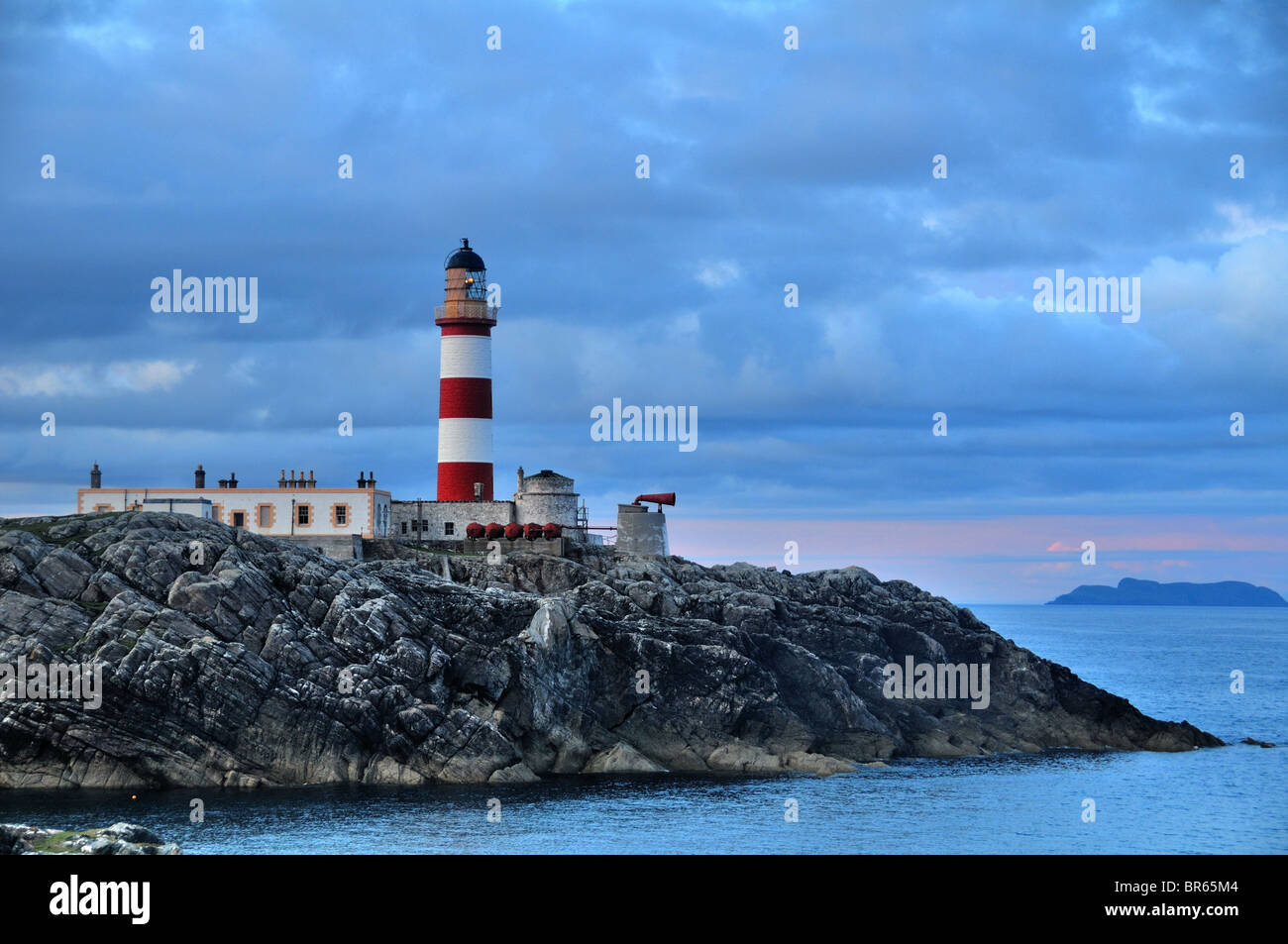 Faro de Eilean Glas, Scalpay, Isla de Harris, Escocia Foto de stock