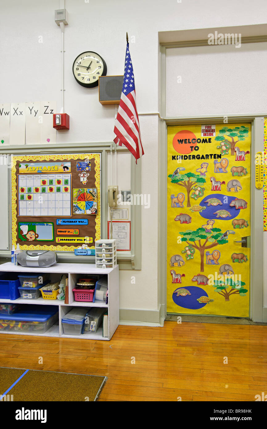 Aula de kindergarten y primer grado Fotografía de stock Alamy