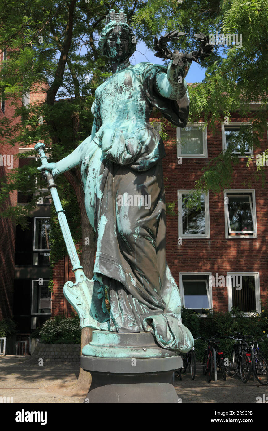 Die guerra KiliaFigur frueher Teil des KiliaBrunnens und steht heute