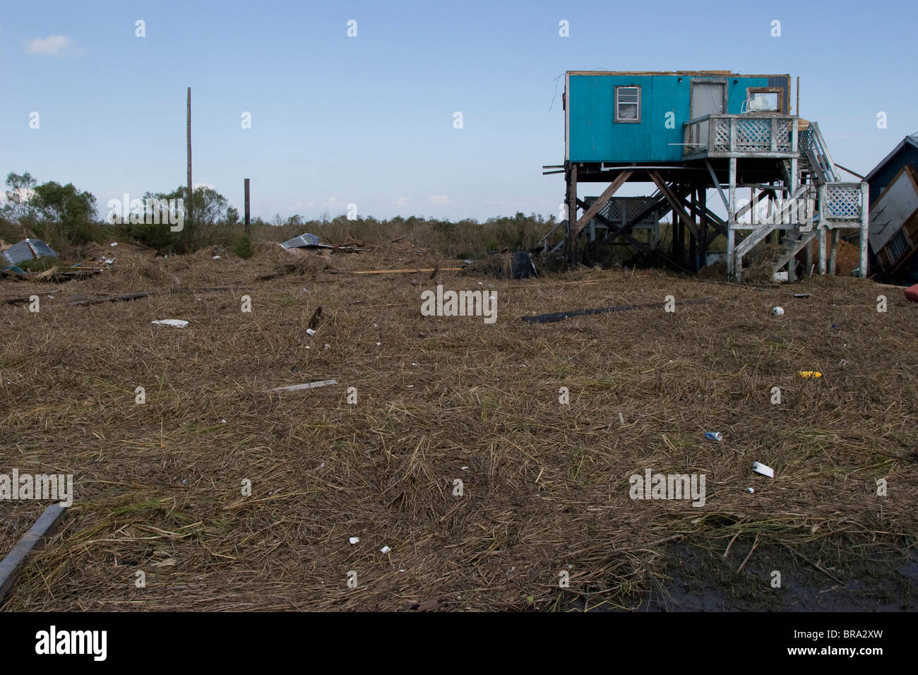 La Isla de Jean Charles en Terrebonne Parish, Louisiana está desapareciendo debido a la pérdida de tierra como los humedales de Louisiana desaparecen Foto de stock