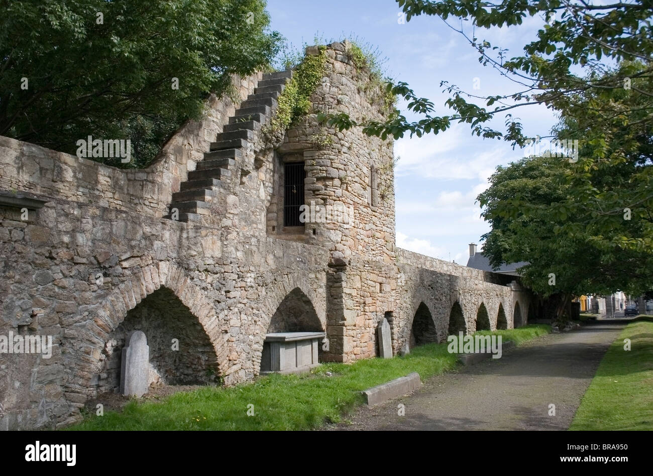Muros de la ciudad medieval, la Iglesia de Santa María, de Clonmel, Co