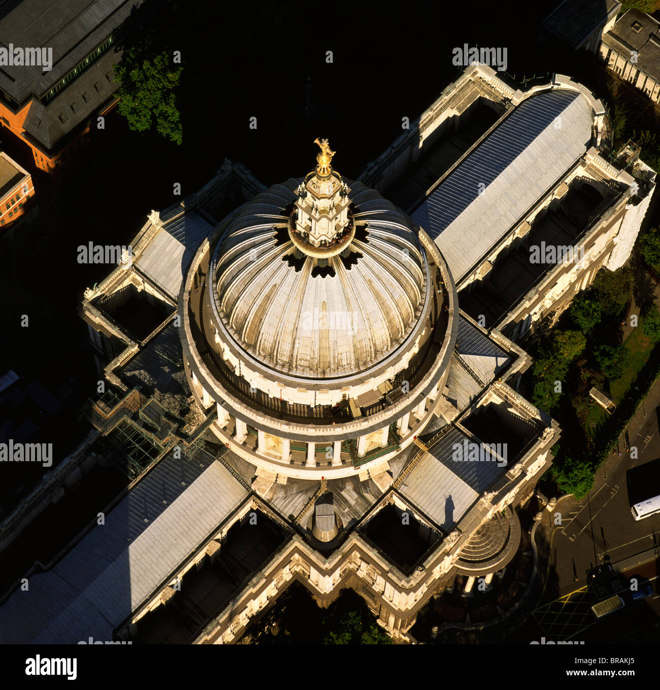 Imagen aérea de la Catedral de San Pablo, Ludgate Hill, de la ciudad de Londres, Inglaterra, Reino Unido, Europa Foto de stock