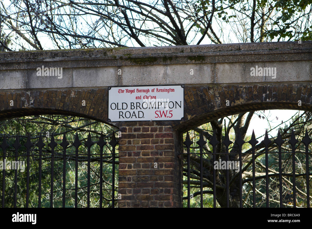 Old Brompton road sign Foto de stock