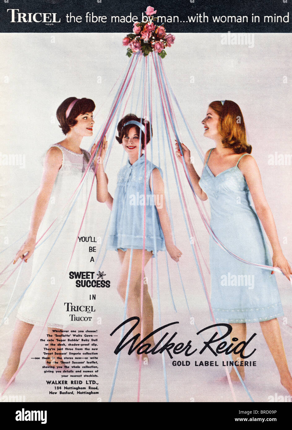 Anuncio de color para el Caminante Reid lencería hecha con tejido Tricel en  revista de moda, circa 1959 Fotografía de stock - Alamy