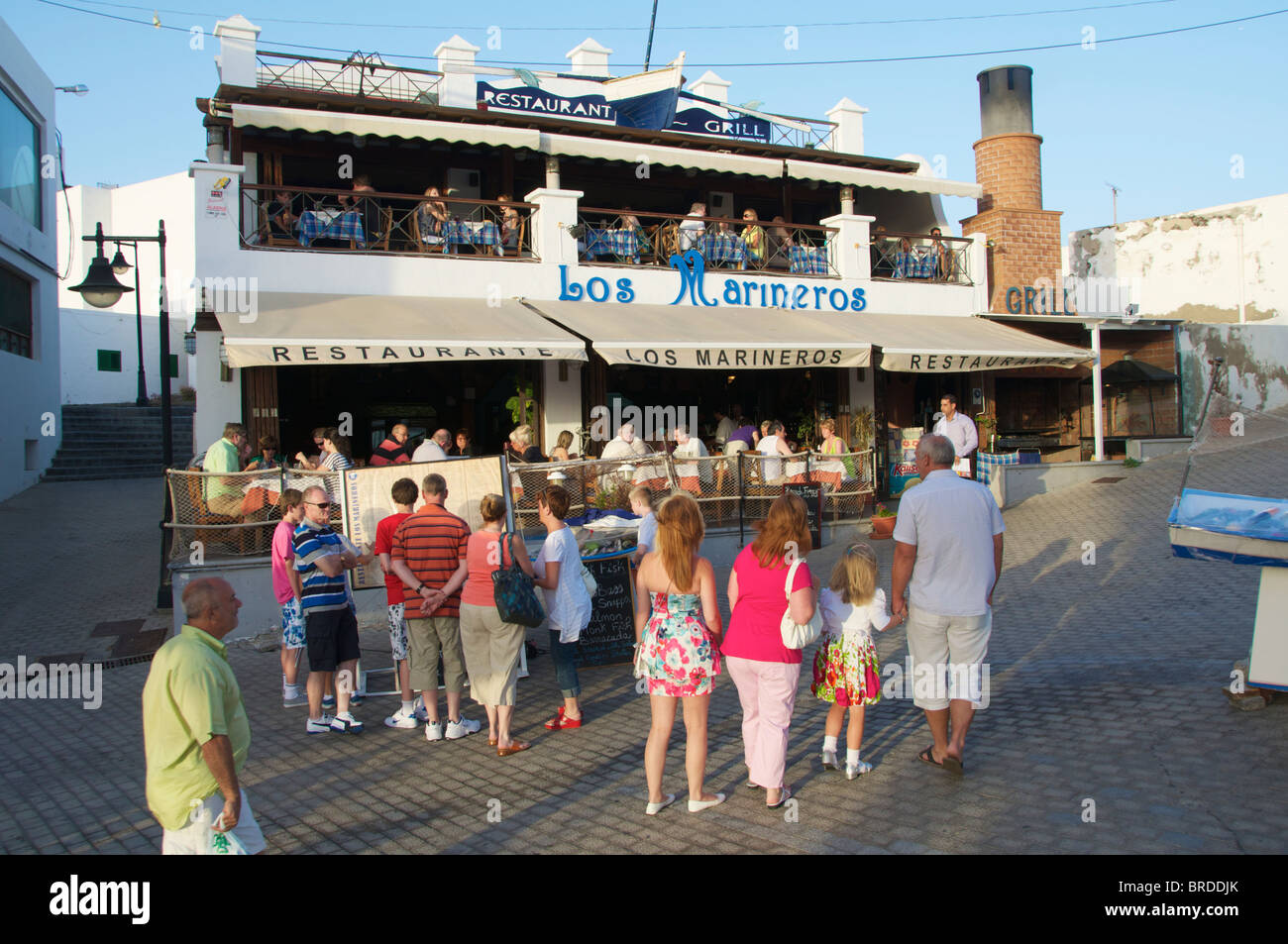 Los marineros restaurante de mariscos, el casco antiguo de Puerto del Carmen,  Lanzarote, Islas Canarias Fotografía de stock - Alamy