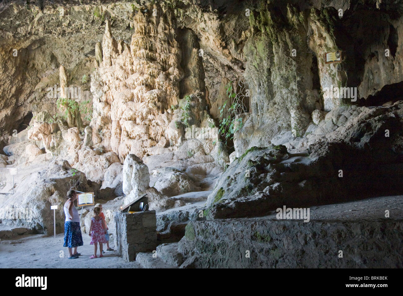 Agia Sofia cuevas en Topolia, Creta Foto de stock