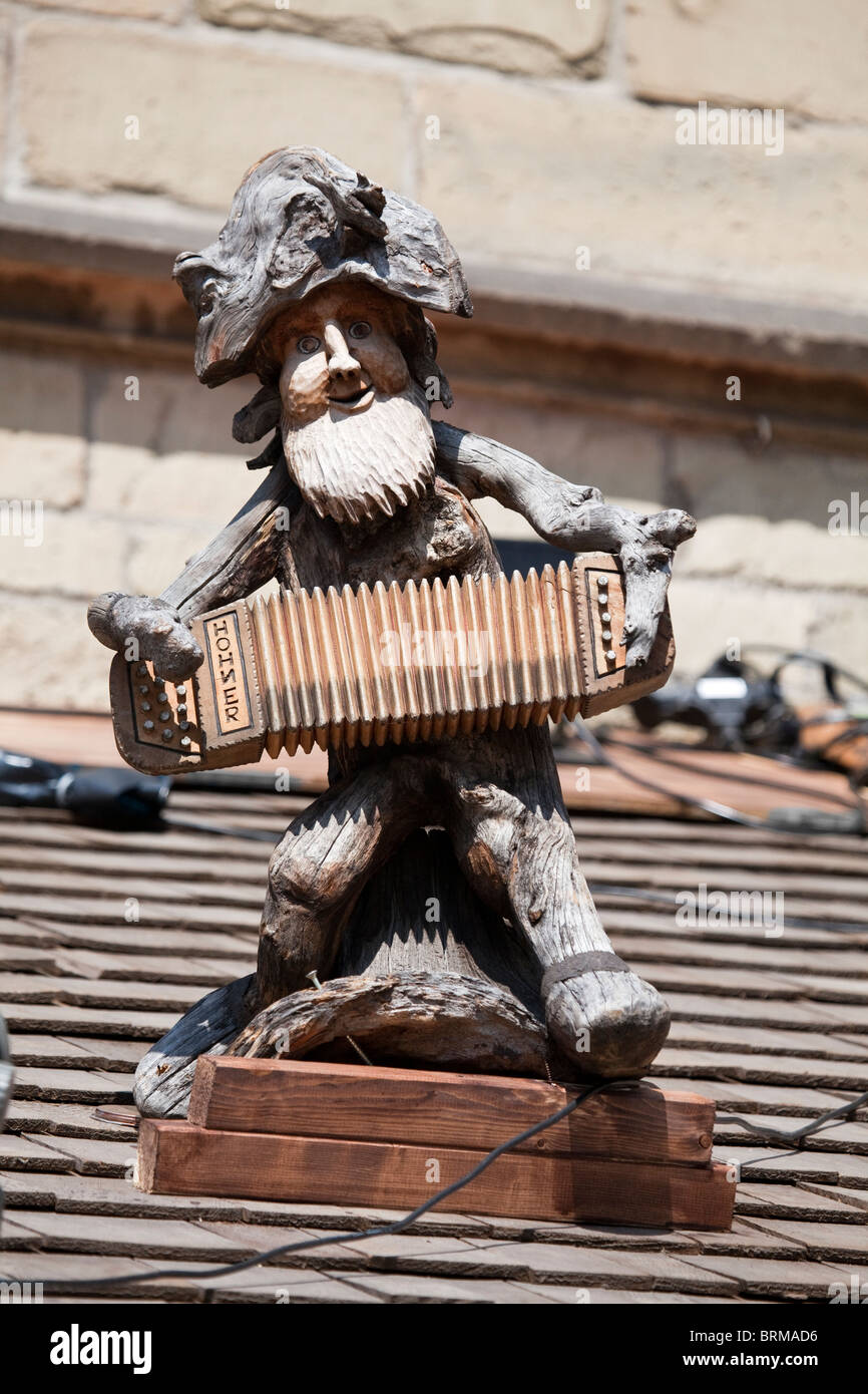 Figura de madera tallada, Mayo Semana Festival en Osnabrück, Baja Sajonia, Alemania Foto de stock