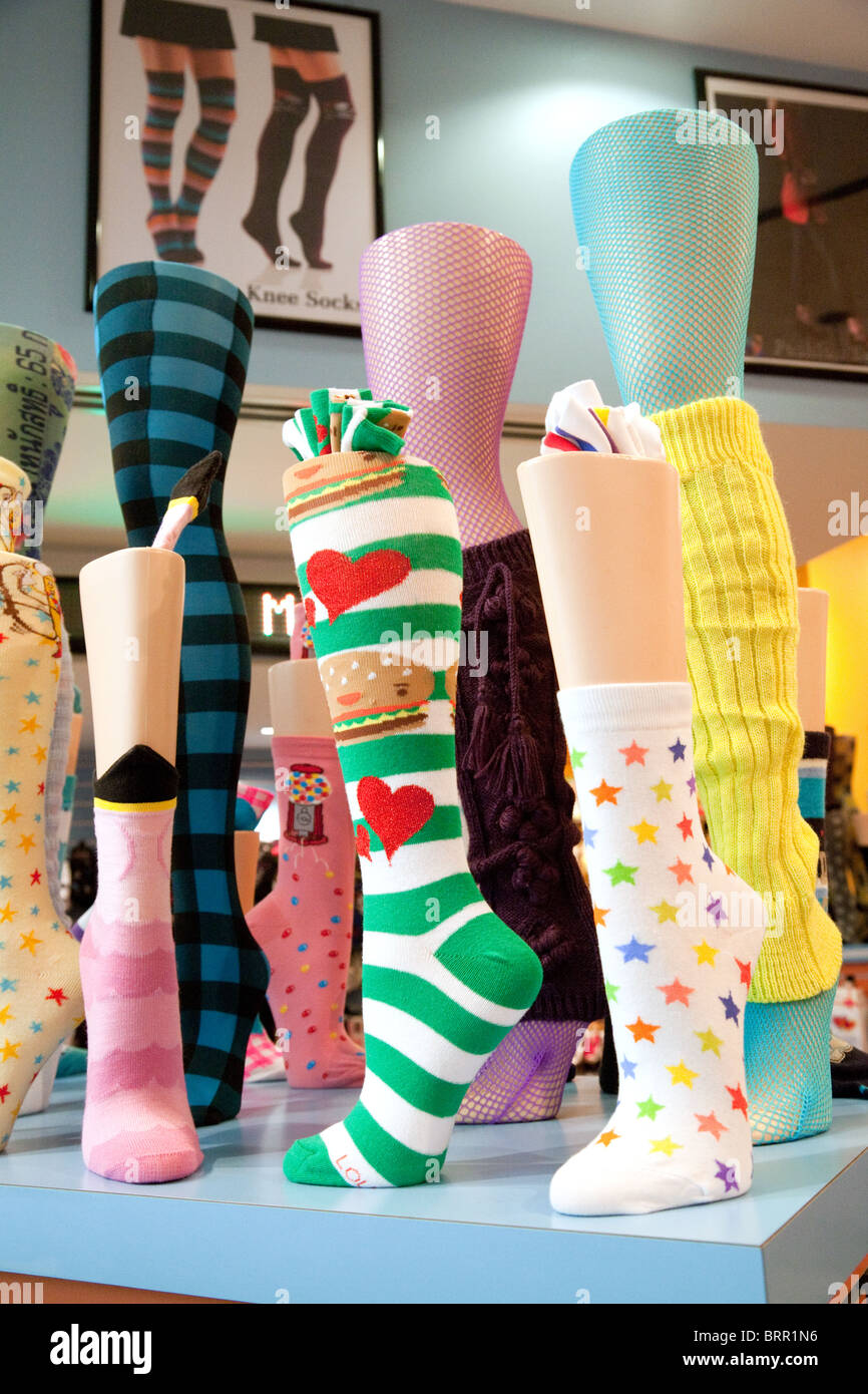 Calcetines calcetines a la venta en una tienda, las tiendas del hotel  Mandalay Bay de Las Vegas, EE.UU Fotografía de stock - Alamy