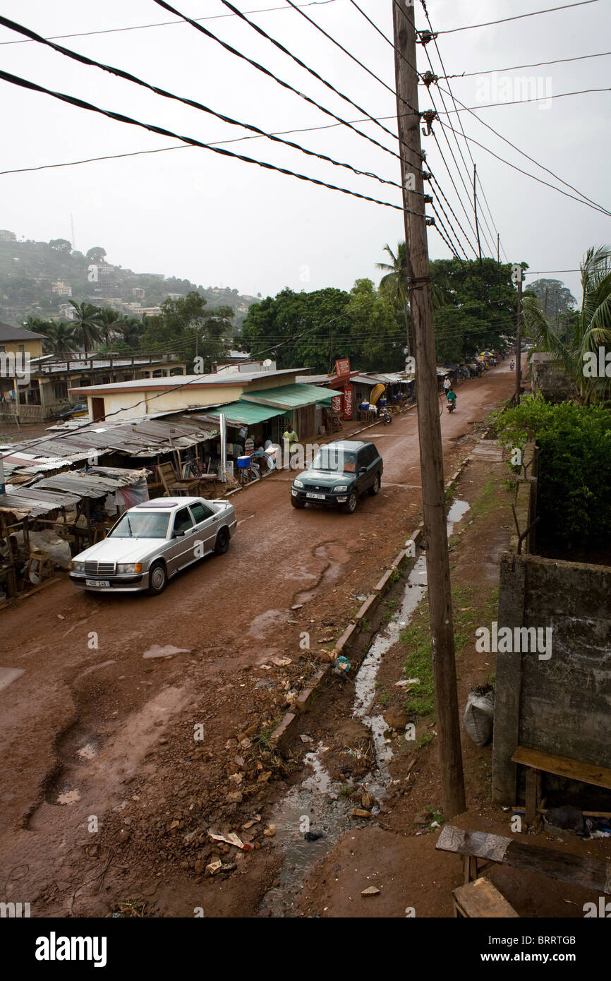Regent Street, en la zona de Freetown, Sierra Leona, África occidental Foto de stock