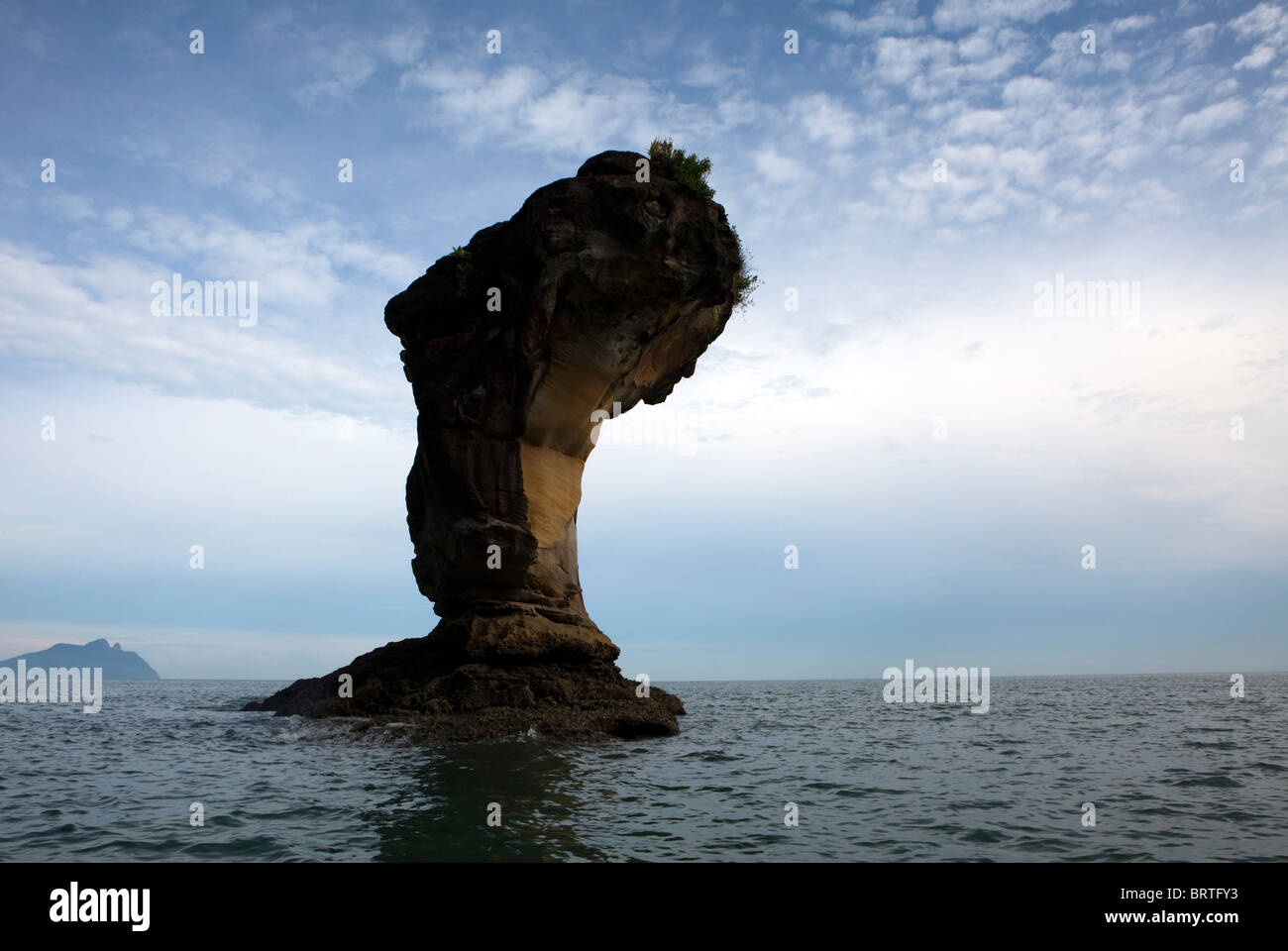 El Seascape es visto en el Parque Nacional Bako en Borneo, Malasia Foto de stock