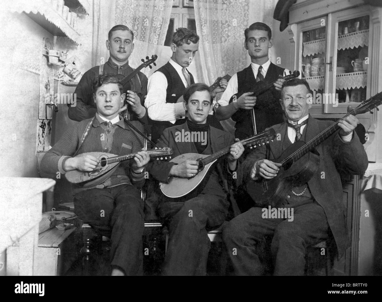 Banda de Músicos, imagen histórica, ca. 1930 Foto de stock