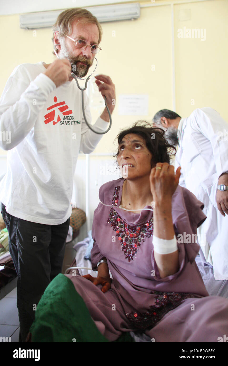 Cuidado de la salud femenina en Afganistán Foto de stock