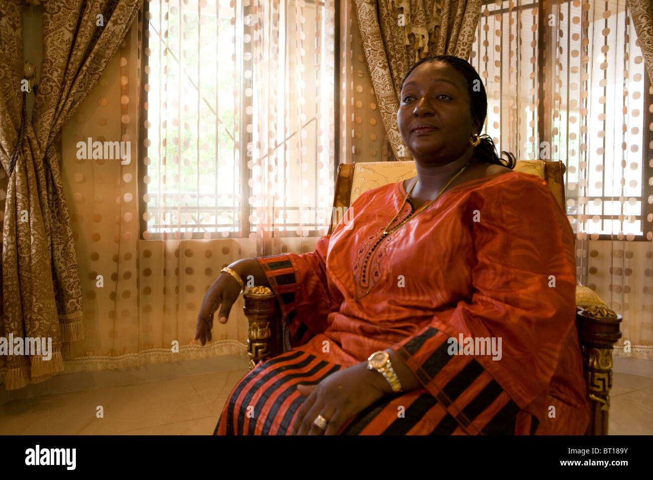La primera dama Sia Nyama Koroma, de Sierra Leona, África occidental Foto de stock