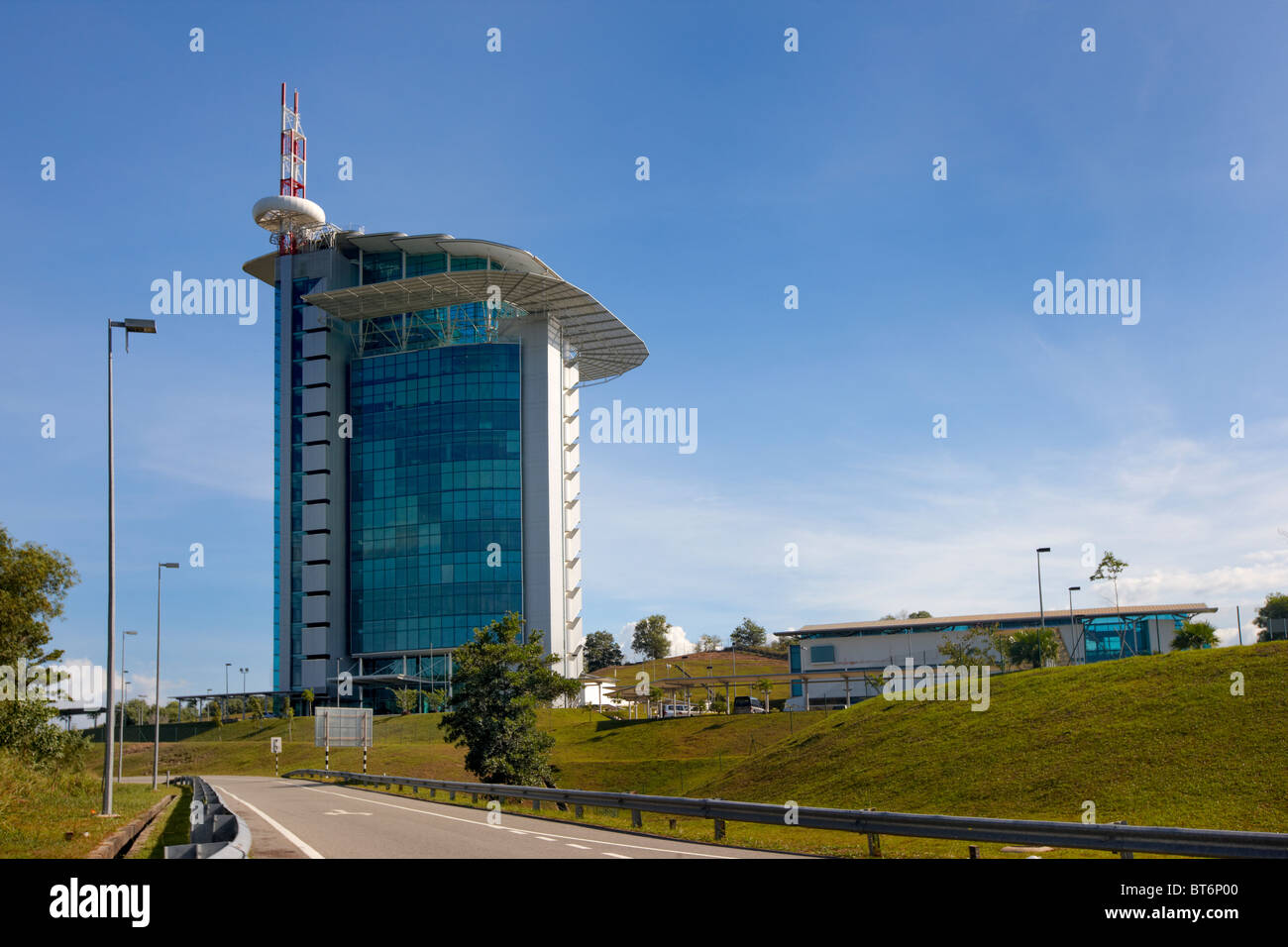 Edificio del Grupo DST, Gadong, Brunei Darussalam Foto de stock