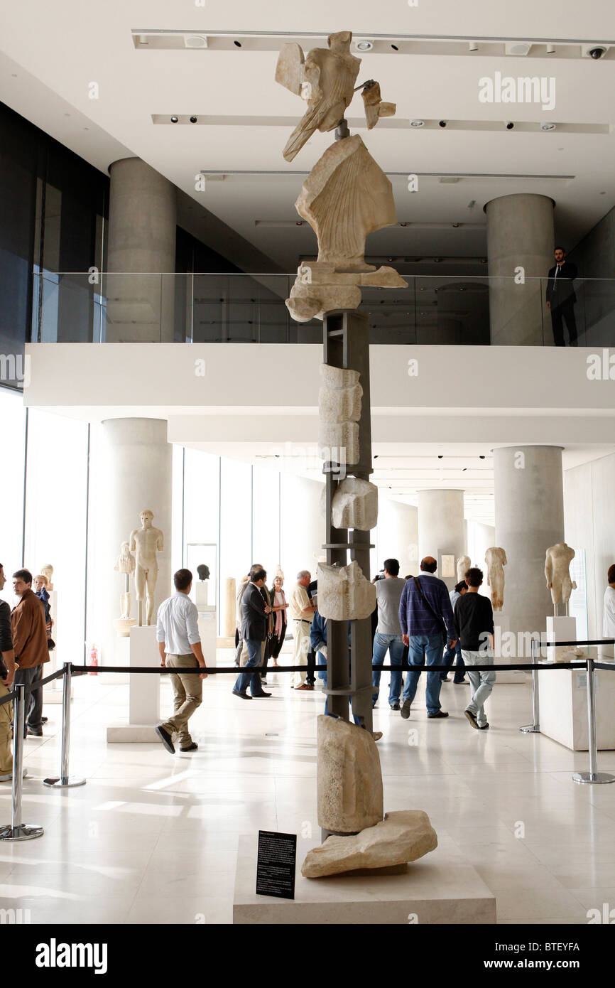 Nike Kallimahos estatua en el museo de la Acrópolis Fotografía de stock -  Alamy