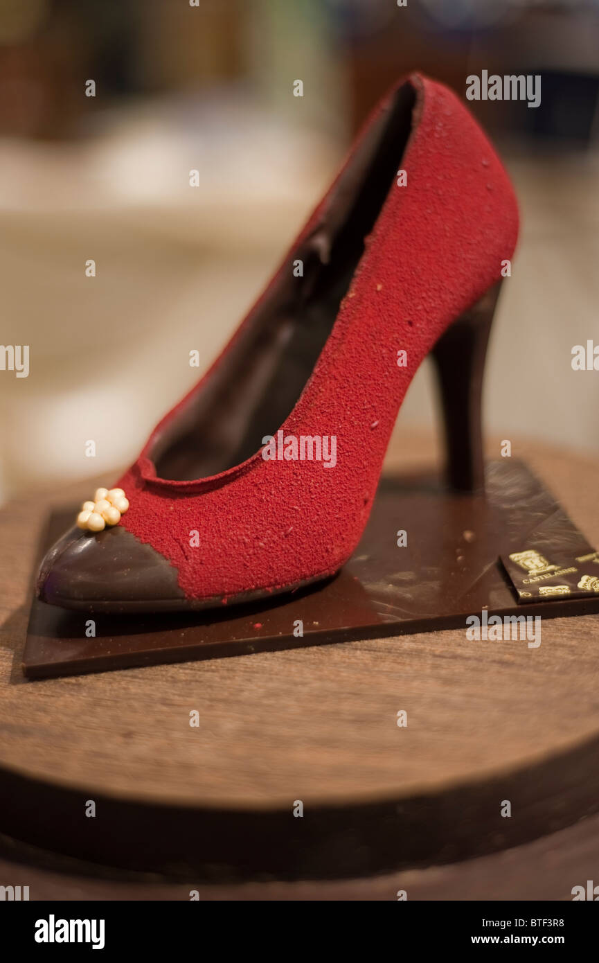 Tacón de chocolate fotografías e imágenes de resolución - Alamy