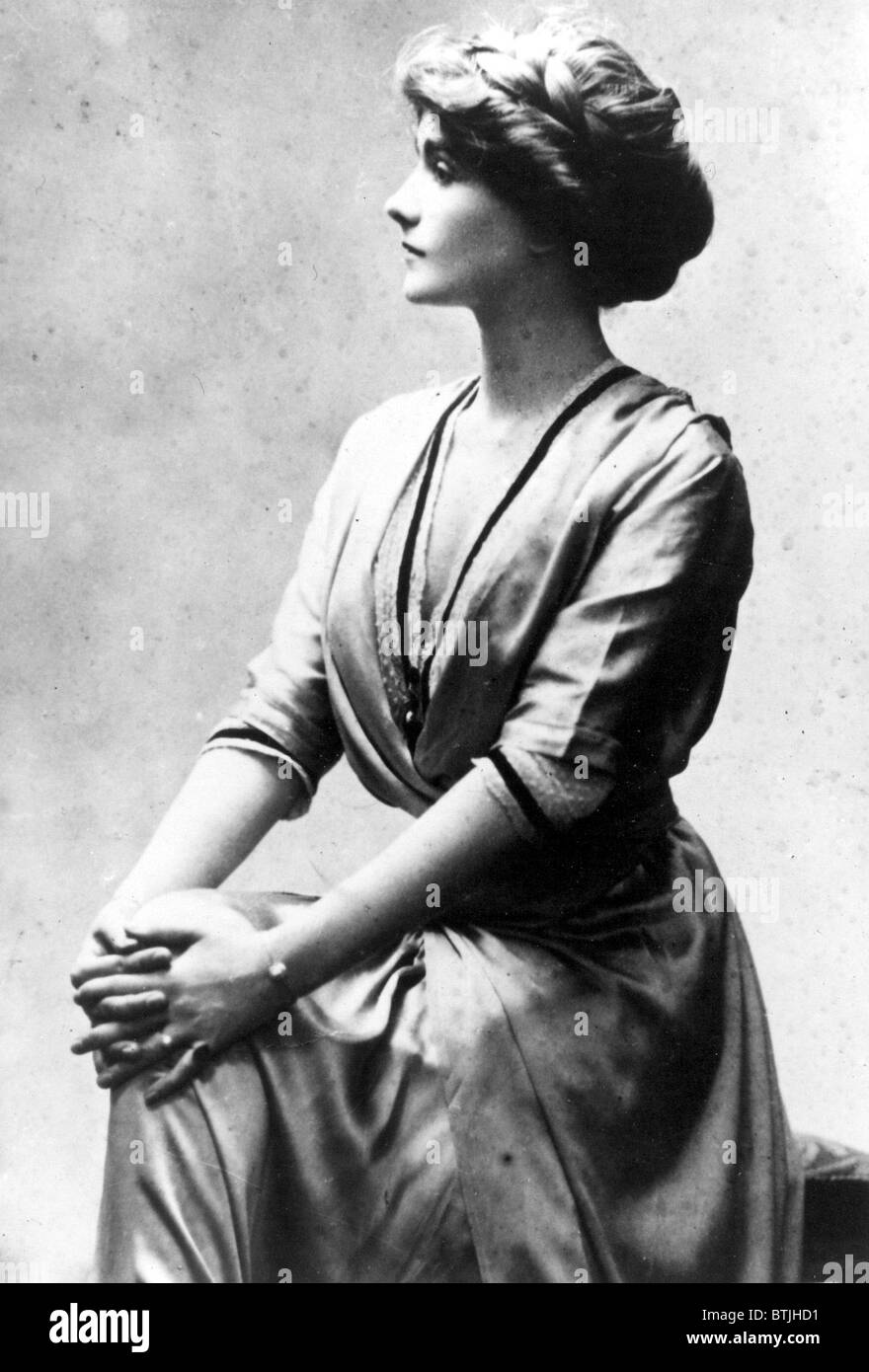 GABRIELLE "Coco" Chanel en 1910 Fotografía de stock - Alamy