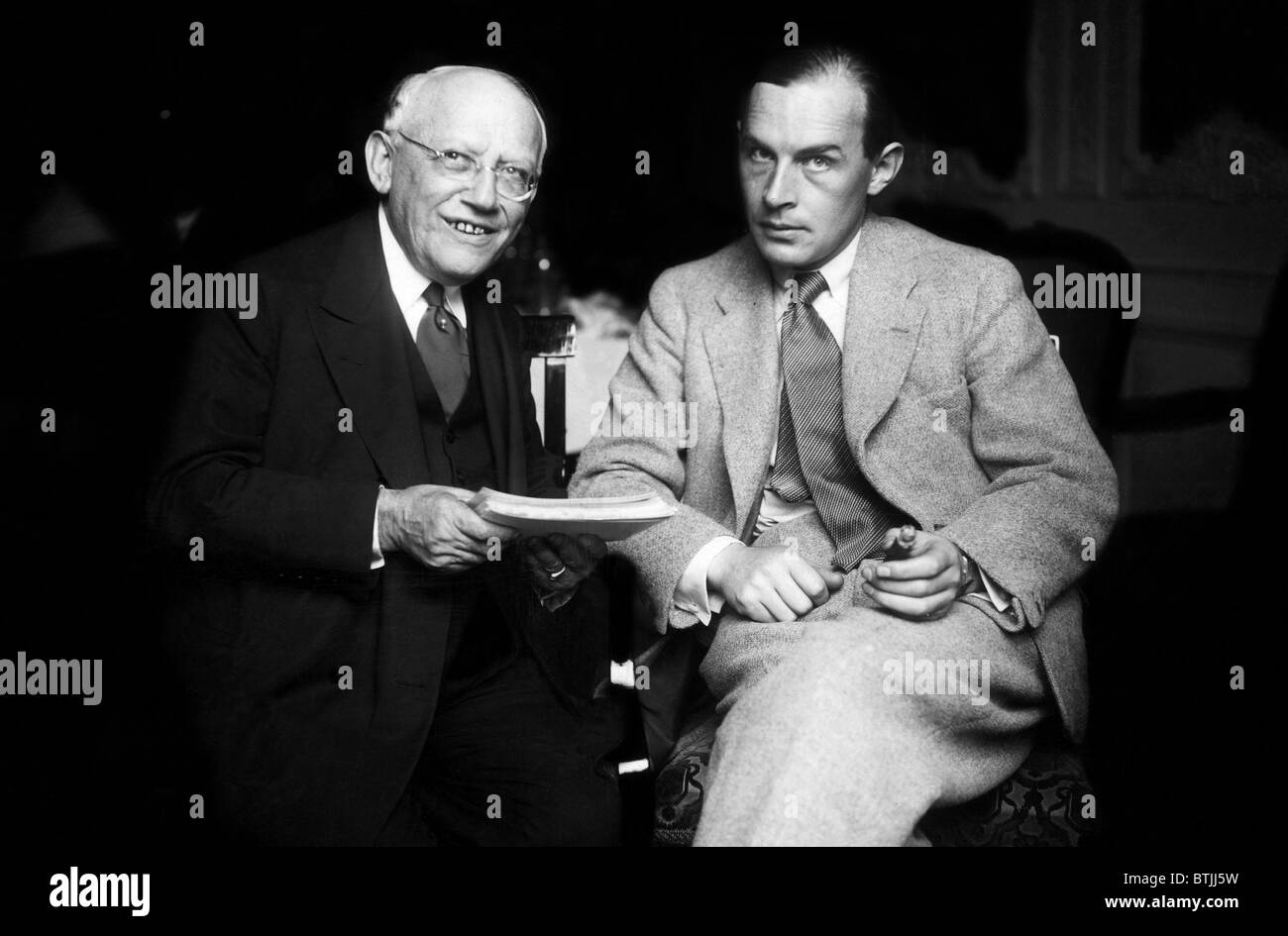 Todo tranquilo en el frente occidental, Carl Laemmle, Presidente de Universal Pictures, escritor Erich Maria Remarque, 1930. CSU Archives Foto de stock