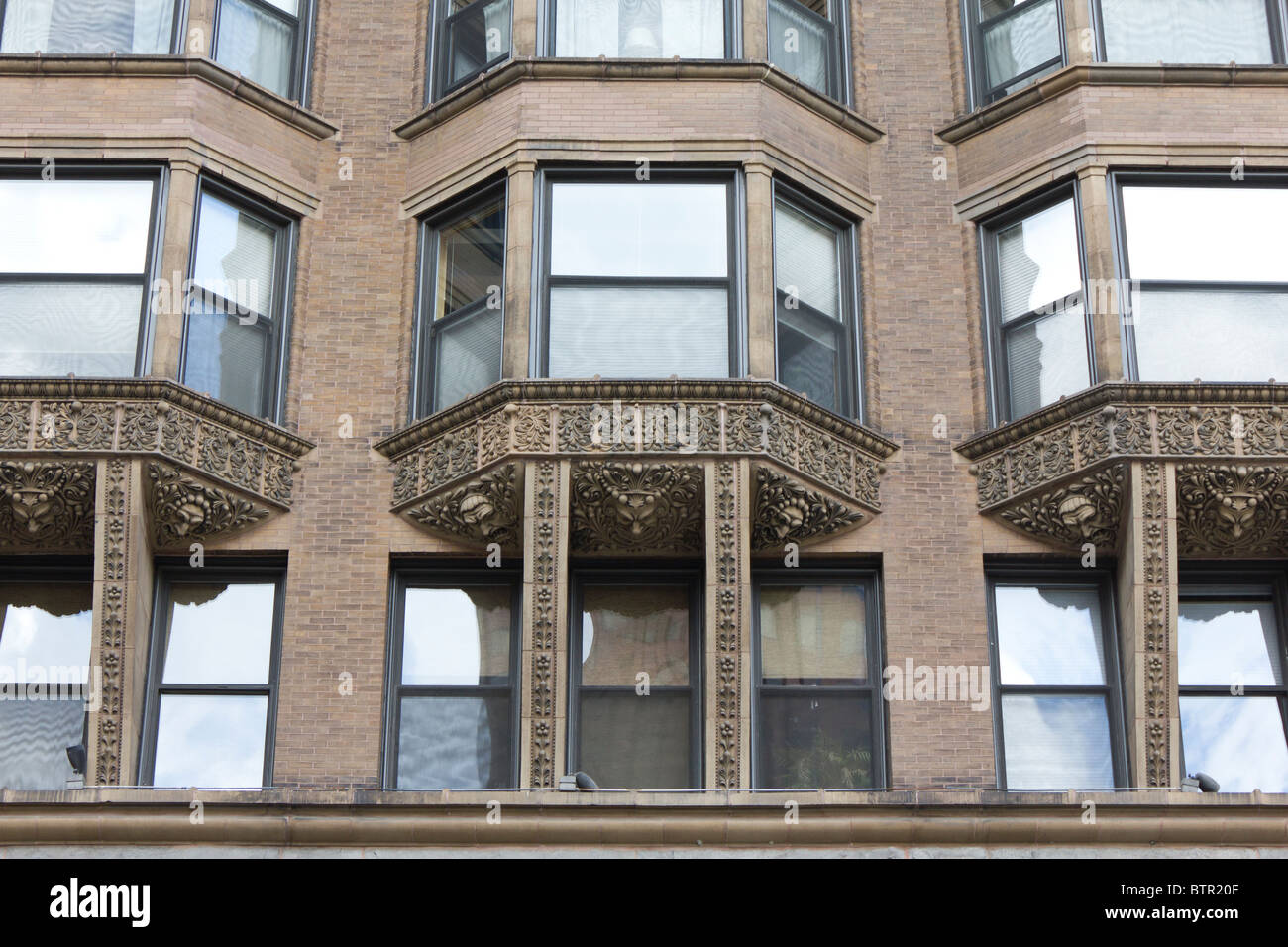 Detalle de la fachada del edificio de Manhattan, 431 South Dearborn Street, Chicago, Illinois, EE.UU. Foto de stock