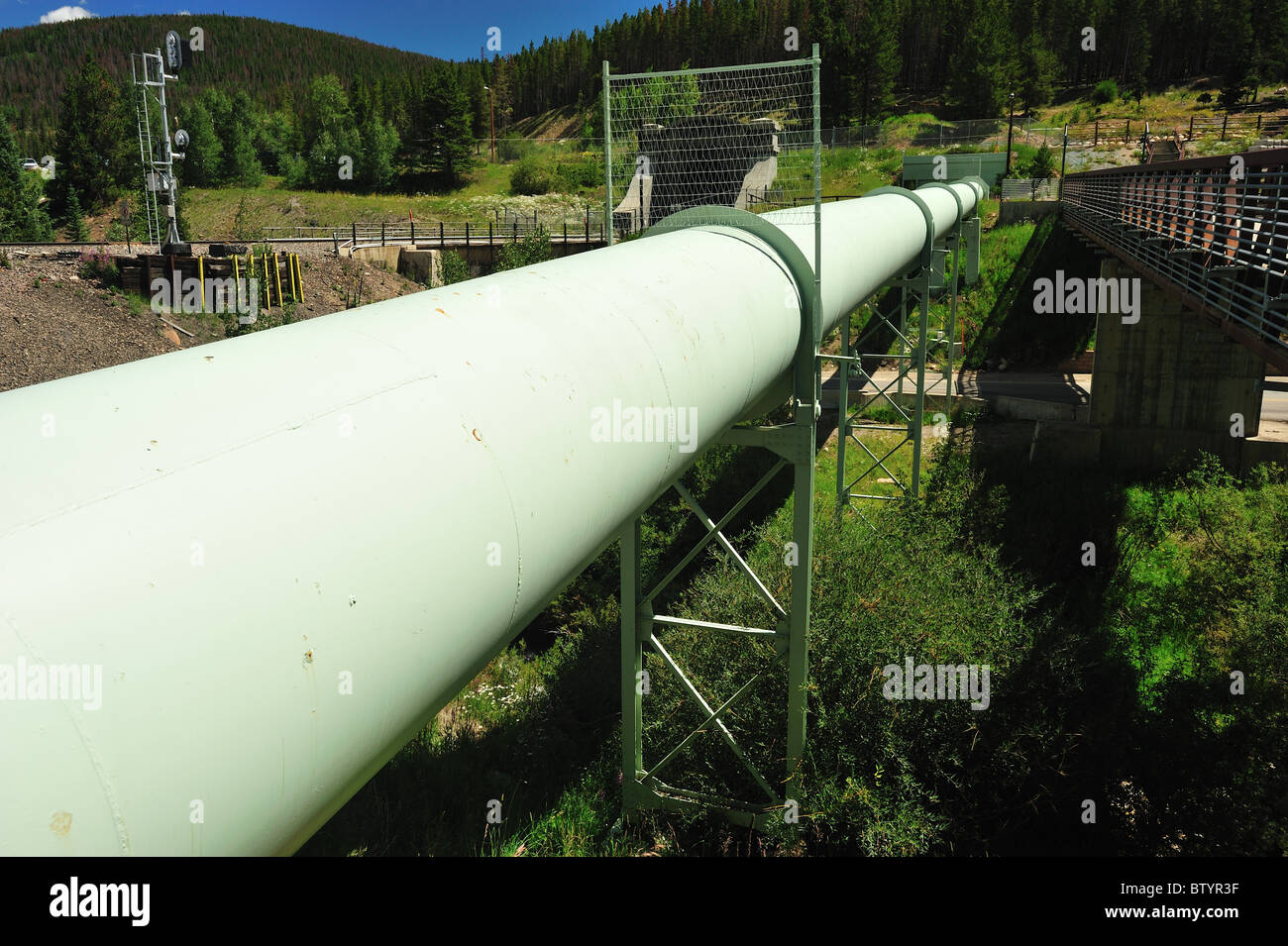 Moffat, el túnel de agua de la cuenca del río Fraser, Fraser, Colorado Foto de stock