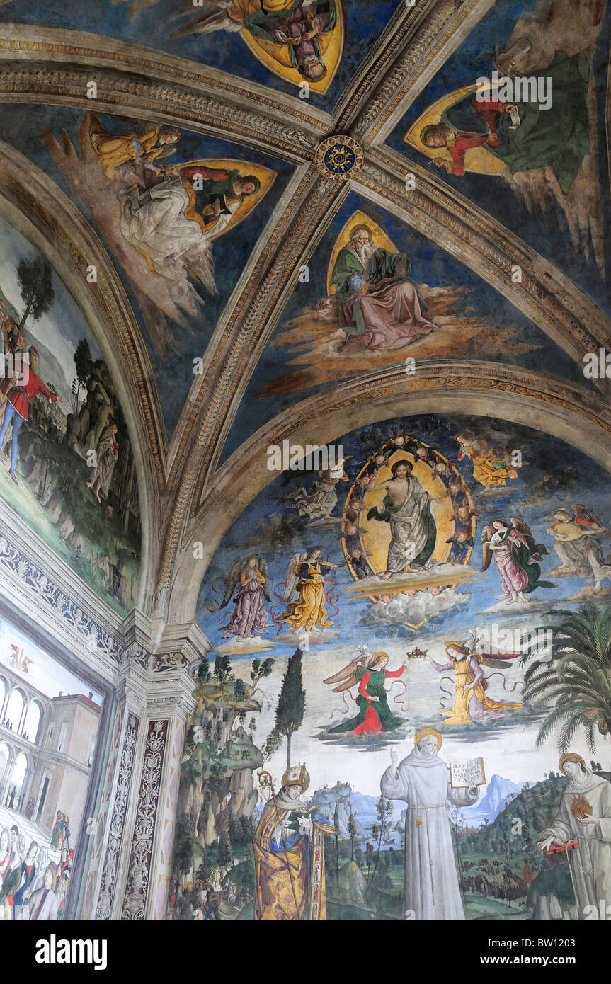 Fresco de San Benito, la capilla de San Bernardino de Siena, Santa Maria in  Aracoeli Fotografía de stock - Alamy