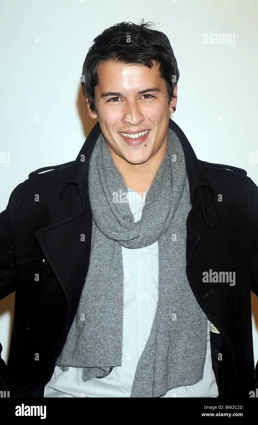 Mobile art CHANEL Contemporary Art Container por Zaha Hadid Apertura