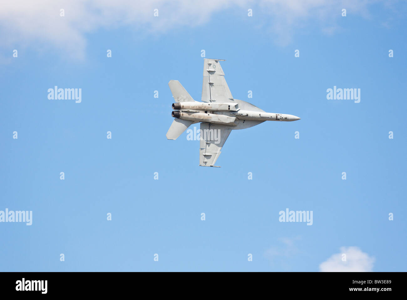 F/A18 Super Hornet Strike Fighter jet realiza durante el air show en NAS Jacksonville, Florida Foto de stock