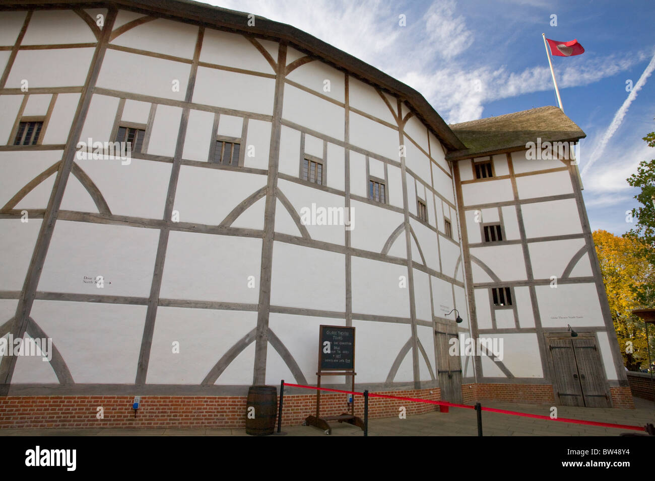 El Shakespeare's Globe, una reconstrucción del Globe Theatre, Londres Foto de stock
