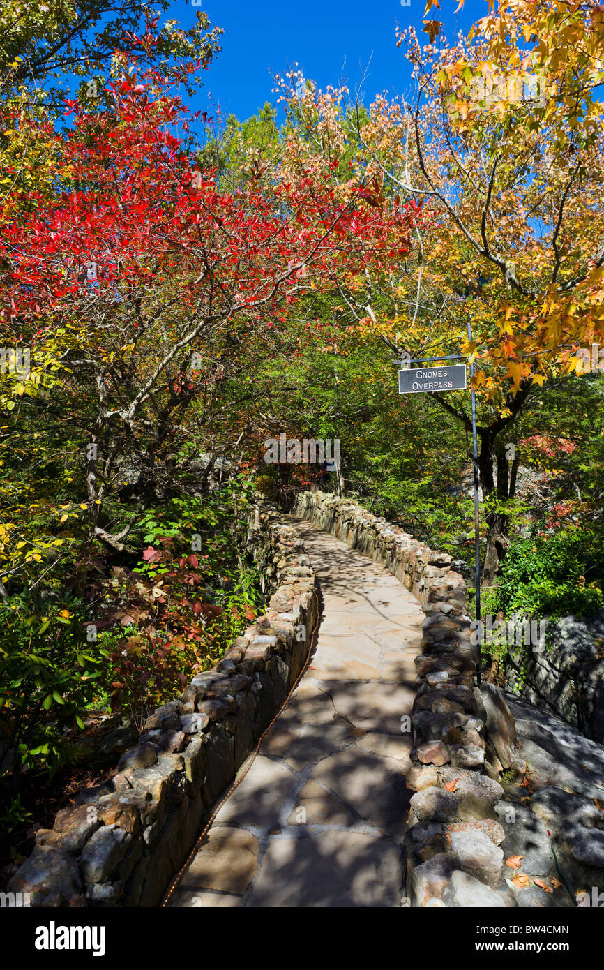 El follaje de otoño en la ciudad de Rock Gardens en Lookout Mountain, Georgia, cerca de Chattanooga, Tennessee, EE.UU. Foto de stock