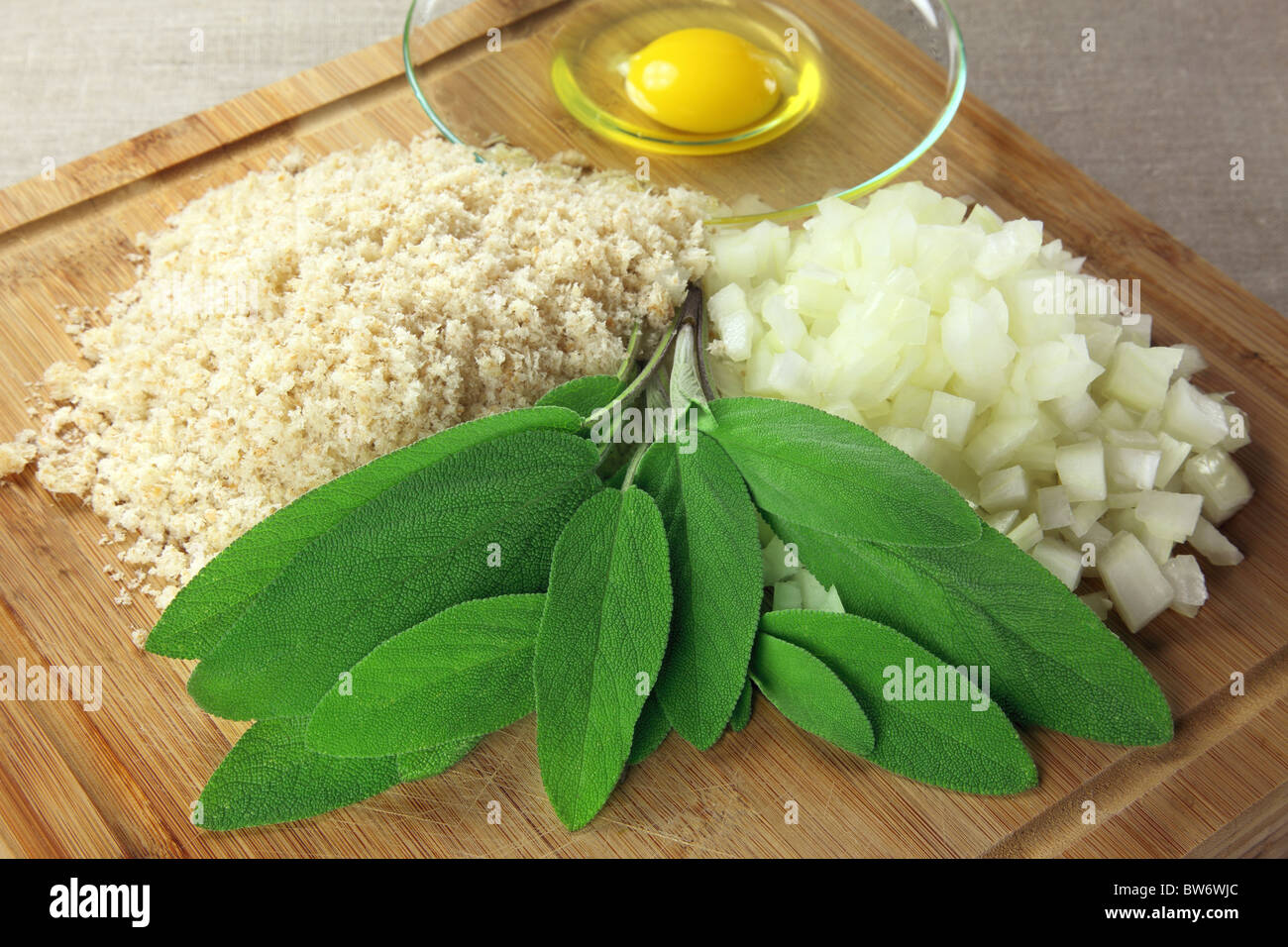 Sage y cebolla ingredientes de relleno Foto de stock