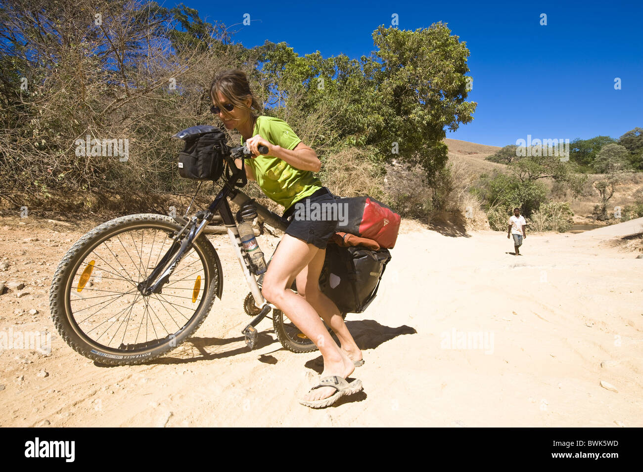 img.r7.com/images/grau-de-bike-empinada-de-bike-hu