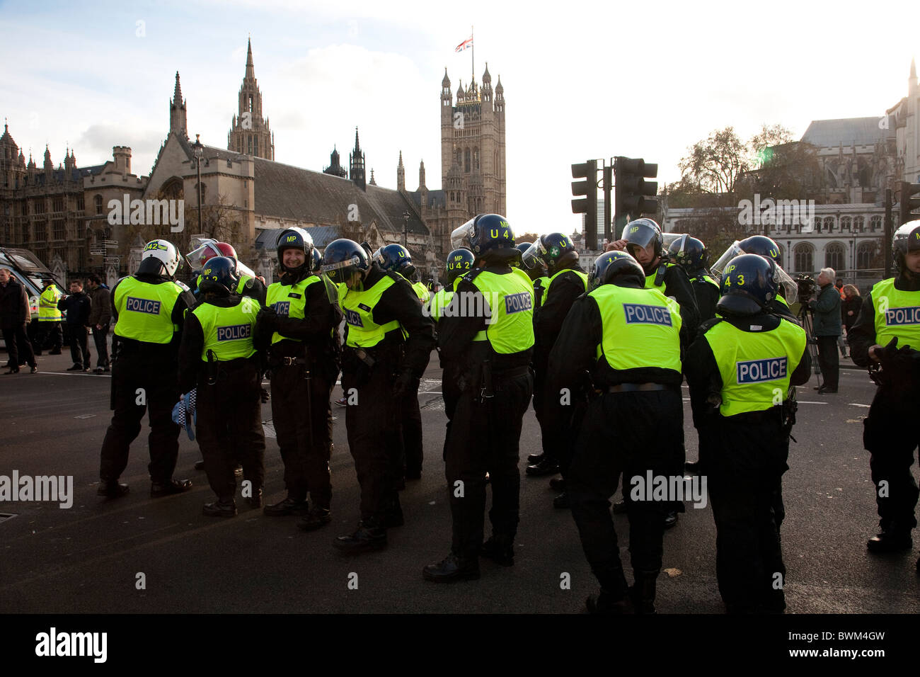 La policía antidisturbios Casas del Parlamento de Westminster. Foto:Jeff Gilbert Foto de stock